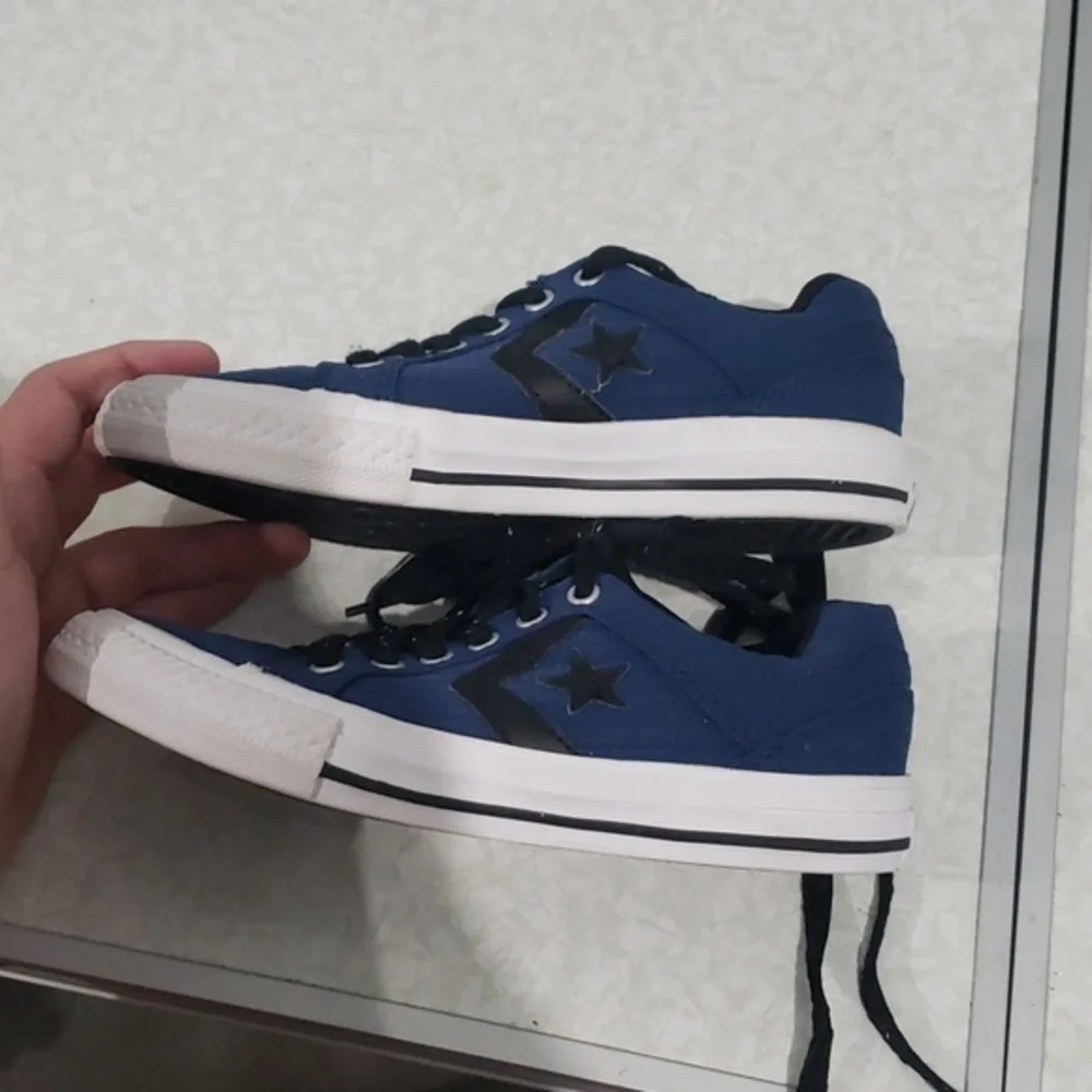 Navy Blue Converse Size 13‎